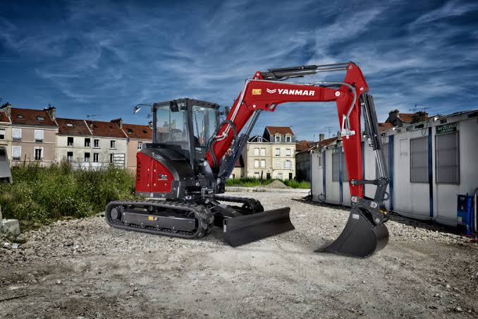 YANMAR MINI EXCAVATOR VIO50-6B (CABIN AC) + YANMAR HYDRAULIC BREAKER SB40